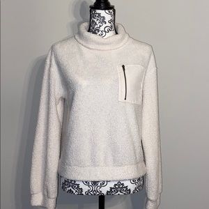 Cow neck turtleneck white sweater